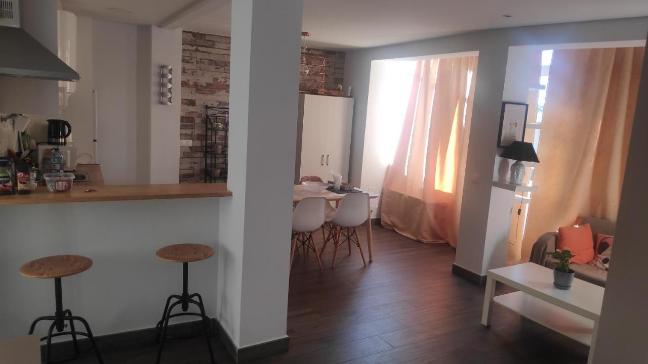 Anna'S Apartments Аликанте Екстериор снимка